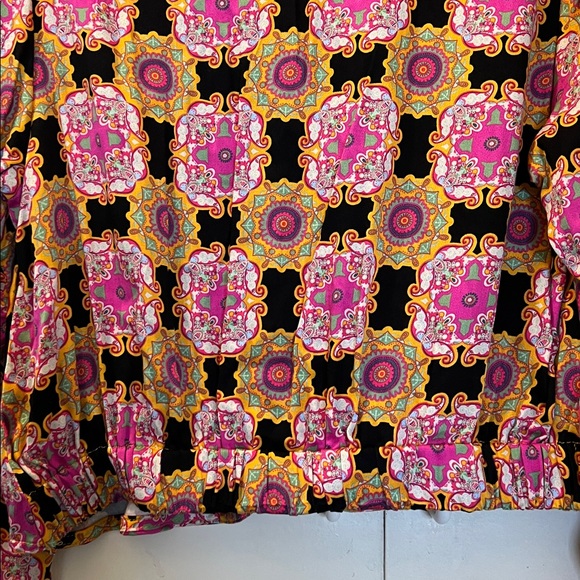 Haute Hippie geometric medallion block print wrap front long sleeve top. Size LG - Picture 8 of 9
